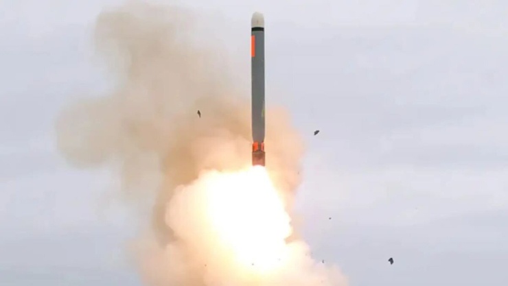 Phóng tên lửa hành trình Tomahawk. (Ảnh: Hải quân Mỹ/militarnyi.com)