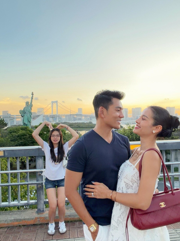 Ảnh sao 9/8: Ngọc Quyên mừng sinh nhật kiểu 'miệt vườn' của Thúy Nga - 10