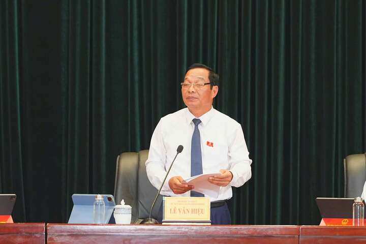 Ông Lê Văn Hiệu, Phó Bí thư Thành uỷ, Chủ tịch HĐND TP Hải Phòng phát biểu bế mạc.