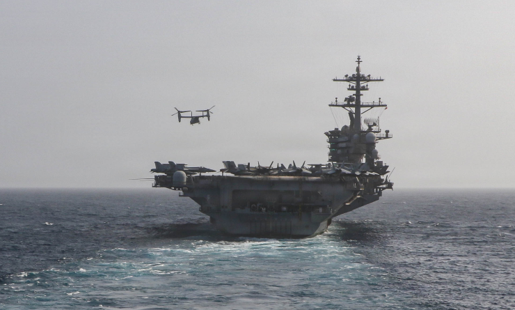 Tàu sân bay USS Abraham Lincoln tại Trung Đông hôm 27/6. Ảnh: US Navy