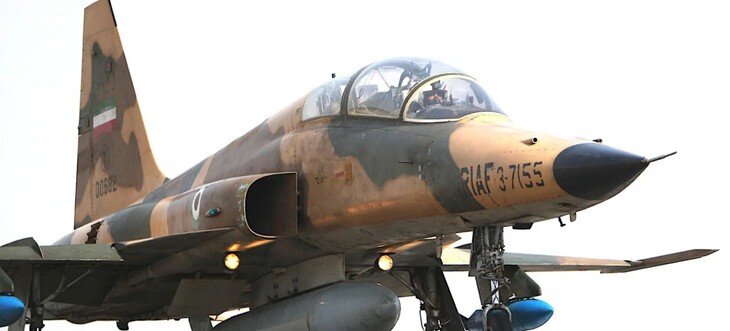 Tiêm kích F-5 Iran luồn sâu khiến Mỹ phải nhìn lại khả năng phòng thủ căn cứ - 1