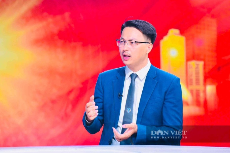 TS.LS Đặng Văn Cường cho rằng: “Mạng xã hội không phải nơi để dàn dựng thông tin câu view hay đánh bóng tên tuổi bằng câu chuyện giả”. Ảnh: Gia Khiêm