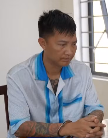 Huấn Hoa Hồng tại cơ quan điều tra.