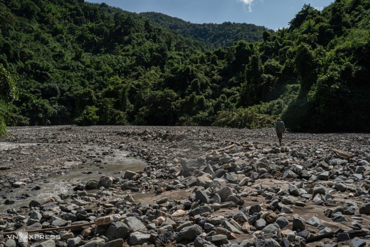 Hình dáng 'rồng đá' Lai Châu - 6