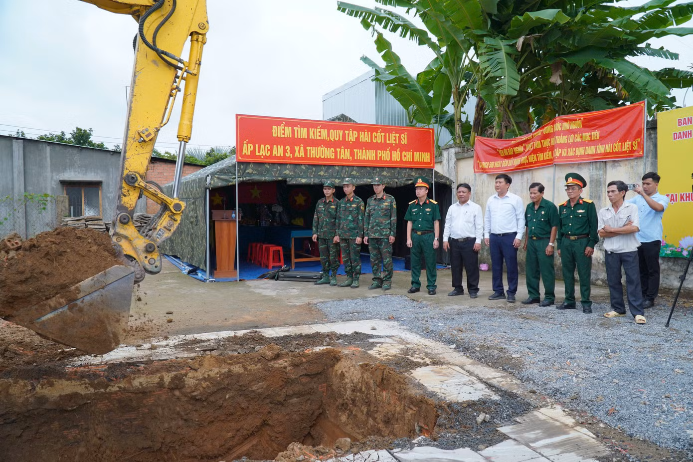 Theo Bộ Tư lệnh TPHCM, khu mộ tập thể ở ấp Lạc An 3 có năm hài cốt liệt sĩ. (Ảnh: Bộ Tư lệnh TPHCM)