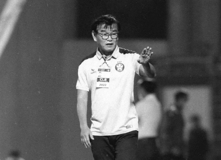 Cố HLV Phan Thanh Hùng. Ảnh: SHB Đà Nẵng