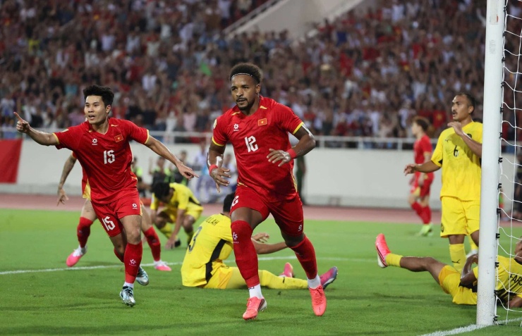 ĐT Việt Nam đánh bại ĐT Malaysia theo kiểu “lạt mềm buộc chặt” như thế nào? - 1