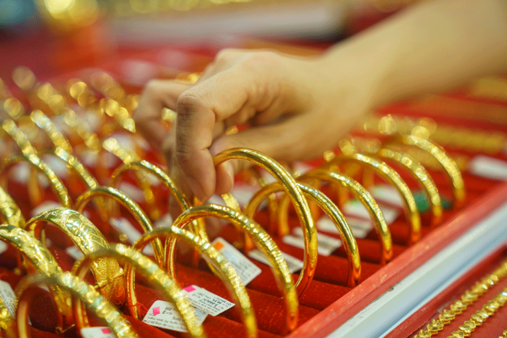 Giá vàng trong nước có nơi vượt 150 triệu đồng/lượng. Ảnh: Minh Hiền