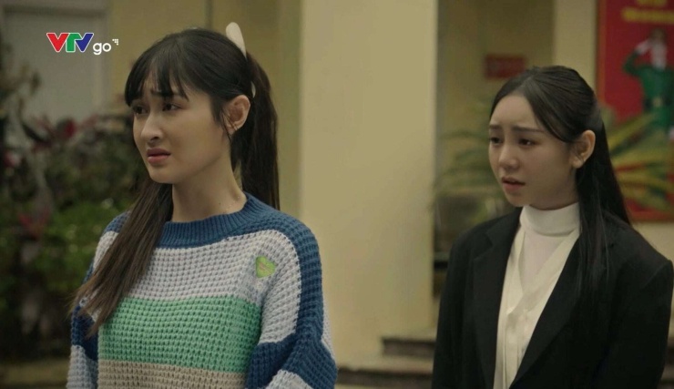 Diễn viên Ngọc Thủy (trái) cùng Quỳnh Kool trong phim Bước chân vào đời của đạo diễn, NSUT Nguyễn Danh Dũng. Ảnh: Chụp màn hình.