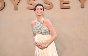 Anne Hathaway 20 năm chinh phục Hollywood