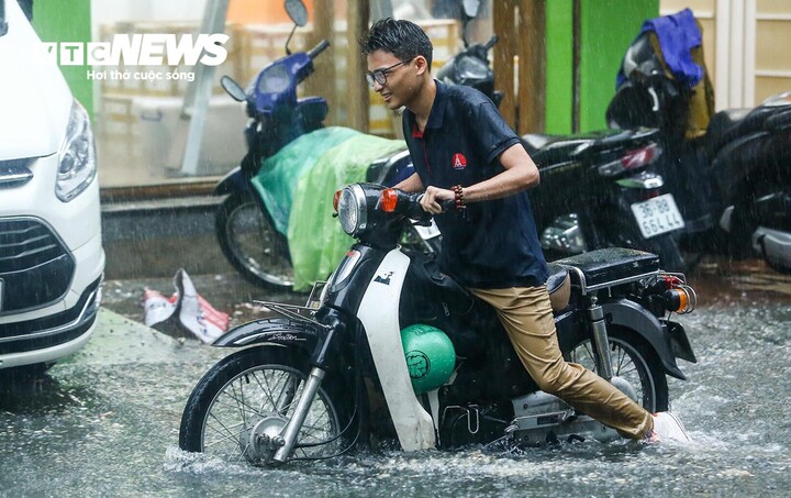 Ngày 25/8, miền Bắc mưa to cục bộ. (Ảnh minh họa)