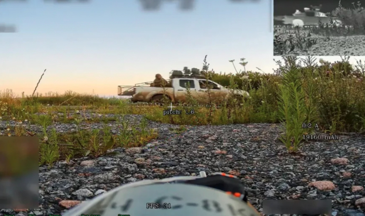 Nga giăng “bẫy âm thanh” bằng UAV, siết đường cơ động của Ukraine - 1