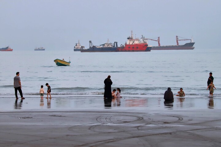 Iran tuyên bố nắm quyền kiểm soát 'mang tính quyết định' với eo biển Hormuz - 1