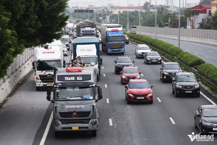 Cửa ngõ phía Nam Hà Nội ùn tắc từ sáng sớm ngày đầu nghỉ lễ 2/9 - 6