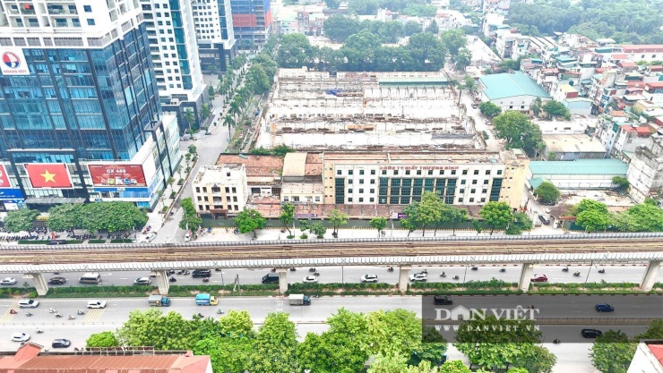 Theo kế hoạch, toàn bộ Nhà máy sản xuất tại 277 Nguyễn Trãi được di chuyển về cơ sở sản xuất giày da xuất khẩu của Công ty tại Khu công nghiệp Đồng Văn, phường Duy Hà, tỉnh Ninh Bình. Thời gian dự kiến thực hiện việc di chuyển là từ tháng 5 đến tháng 8/2026. 