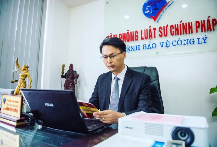 Tiến sĩ, luật sư Đặng Văn Cường - Trưởng Văn phòng Luật sư Chính Pháp (Đoàn Luật sư thành phố Hà Nội).
