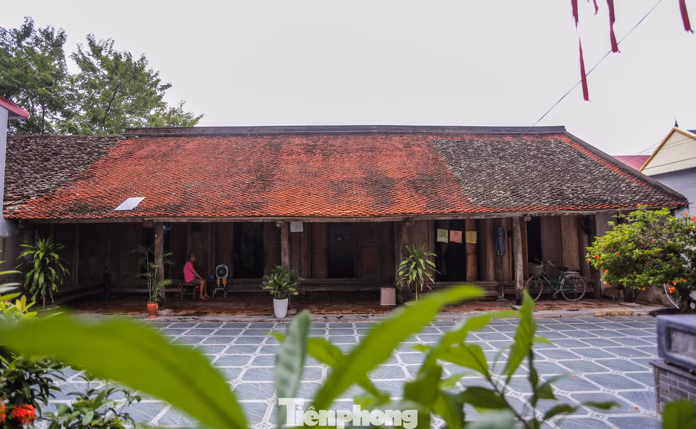 Bên trong ngôi nhà cổ 200 năm tuổi