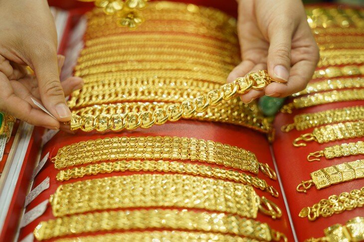 Giá vàng hôm nay, ngày 31/8, giữ ổn định giá vàng nhẫn và giá vàng miếng trong nước. Ảnh: VNN.
