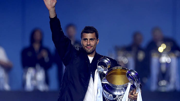 Rodri muốn về Barca, nhưng đội bóng này cần nhanh và quyết đoán hơn