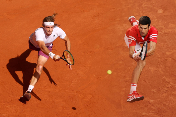 Djokovic ngược dòng đánh bại Tsitsipas 3-2 ở chung kết Roland Garros 2021