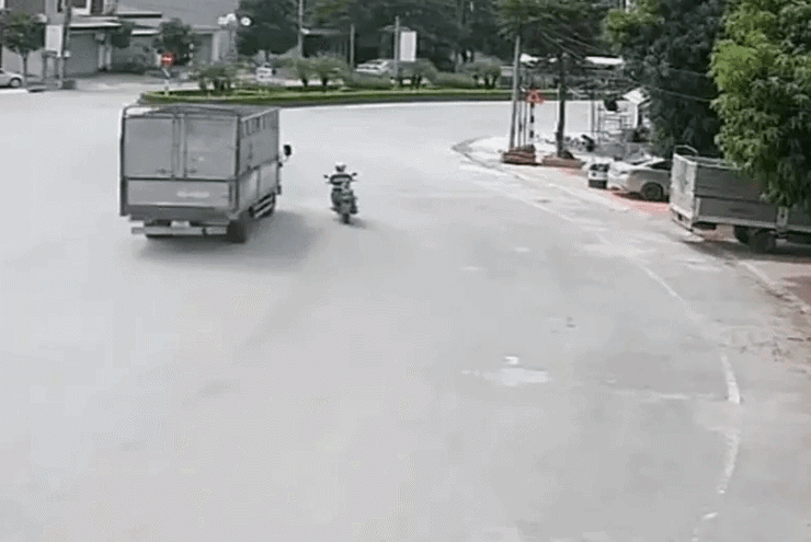 Gây tai nạn rồi rời khỏi hiện trường, 4 giờ sau tài xế đến Công an làm việc có sao không? - 1
