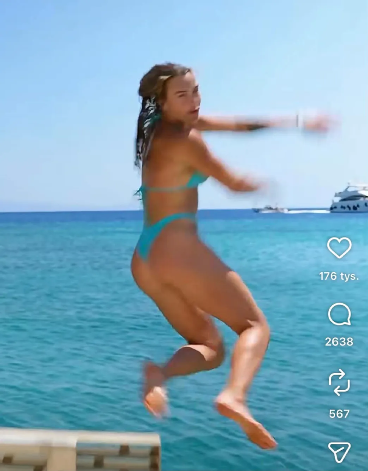 Sabalenka diện bikini nhỏ xíu gây choáng, sẵn sàng tranh cúp Cincinnati Open - 6