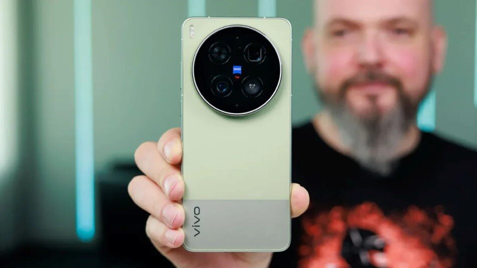 Vivo X300 Ultra.