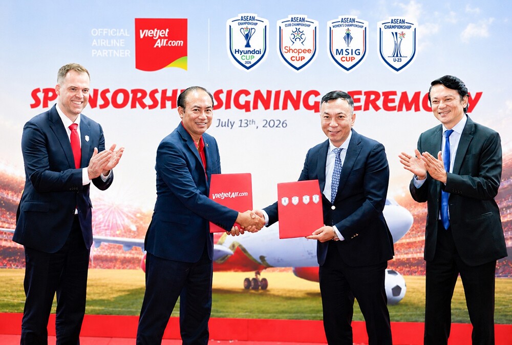  Vietjet là Nhà bảo trợ vận chuyển hàng không của bốn giải đấu thuộc ASEAN United FC