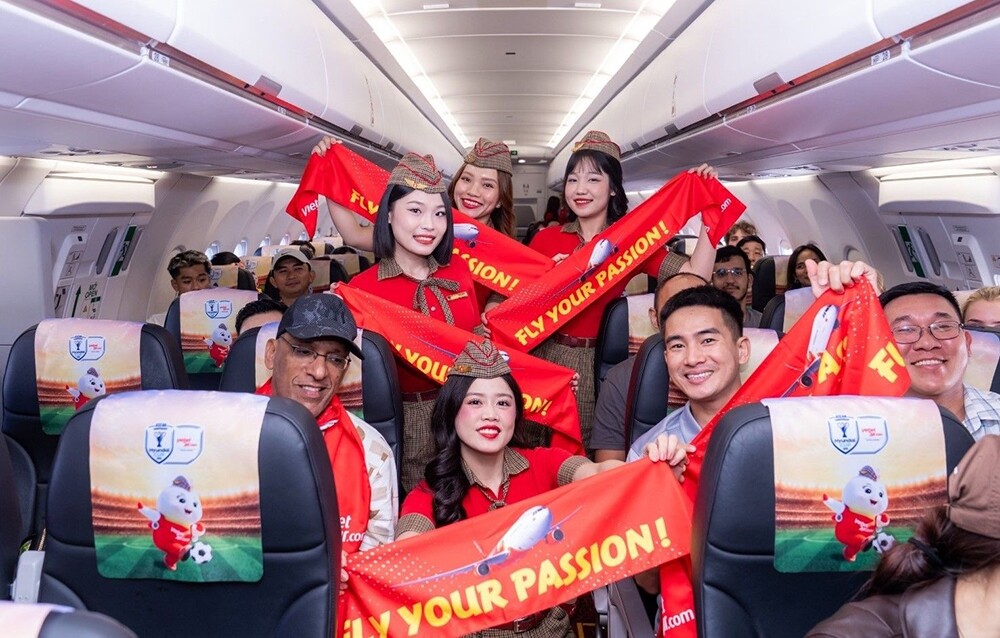 Vietjet và Vikki sẽ tiếp tục đồng hành cùng đội tuyển và người hâm mộ trong 90 phút quyết định tại trận lượt về trên sân Mỹ Đình.