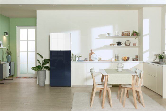 Tủ lạnh Samsung Inverter 305 lít Bespoke RT31CB56248ASV.