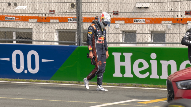 Verstappen kết thúc chặng đua sân nhà cuối cùng chỉ sau một vòng
