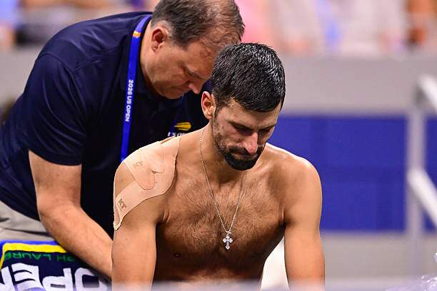Djokovic kiệt quệ và đau nhức toàn thân khi trận đấu gặp Navone kéo dài hơn 4 giờ thi đấu