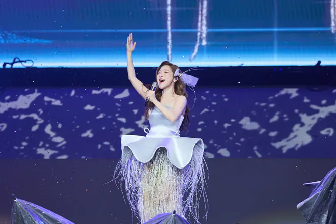 Những thiết kế ấn tượng trong concert của Hương Tràm.