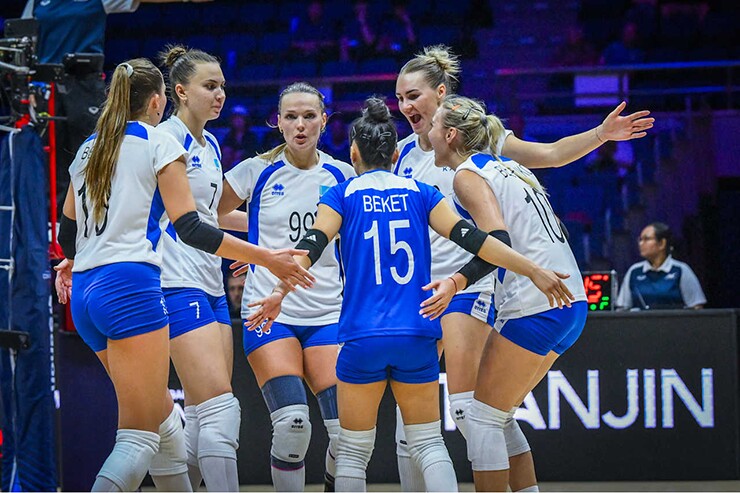 Kazakhstan có 3 điểm đầu tiên tại bảng B