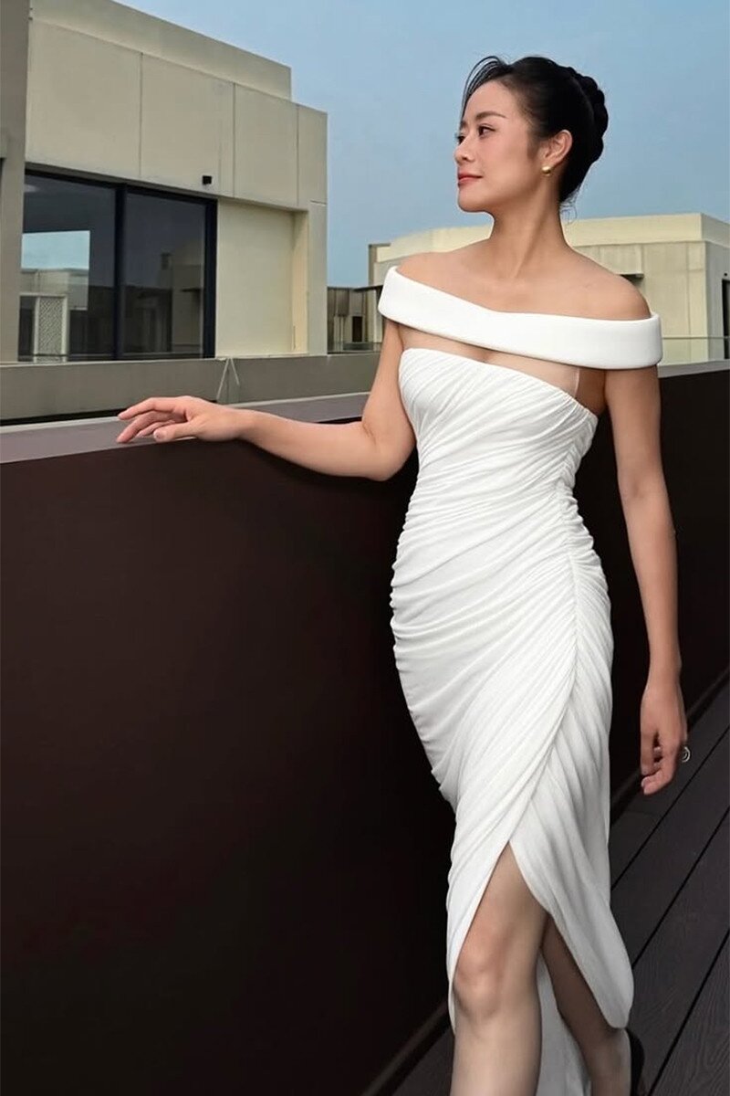 MC Phí Nguyễn Thùy Linh
