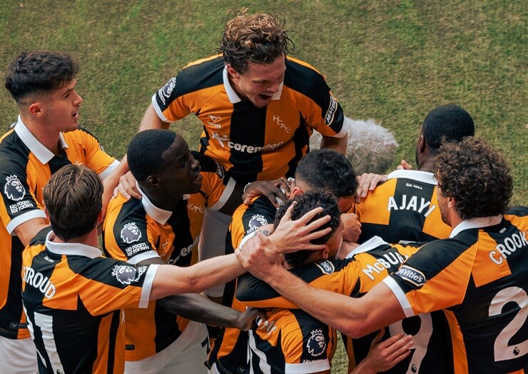 Hull City đã giành được 7 điểm sau 3 trận đầu tiên tại Ngoại hạng Anh
