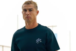 Ronaldo trêu đồng đội trước đại chiến cúp C1 châu Á, vẫn thi đấu đỉnh cao nhờ bí quyết đơn giản