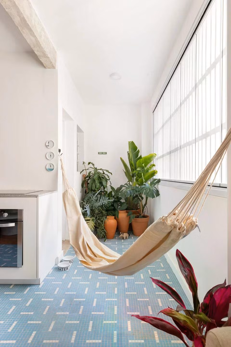'Hồi sinh' căn hộ 70m2 ngập tràn ánh sáng - 6