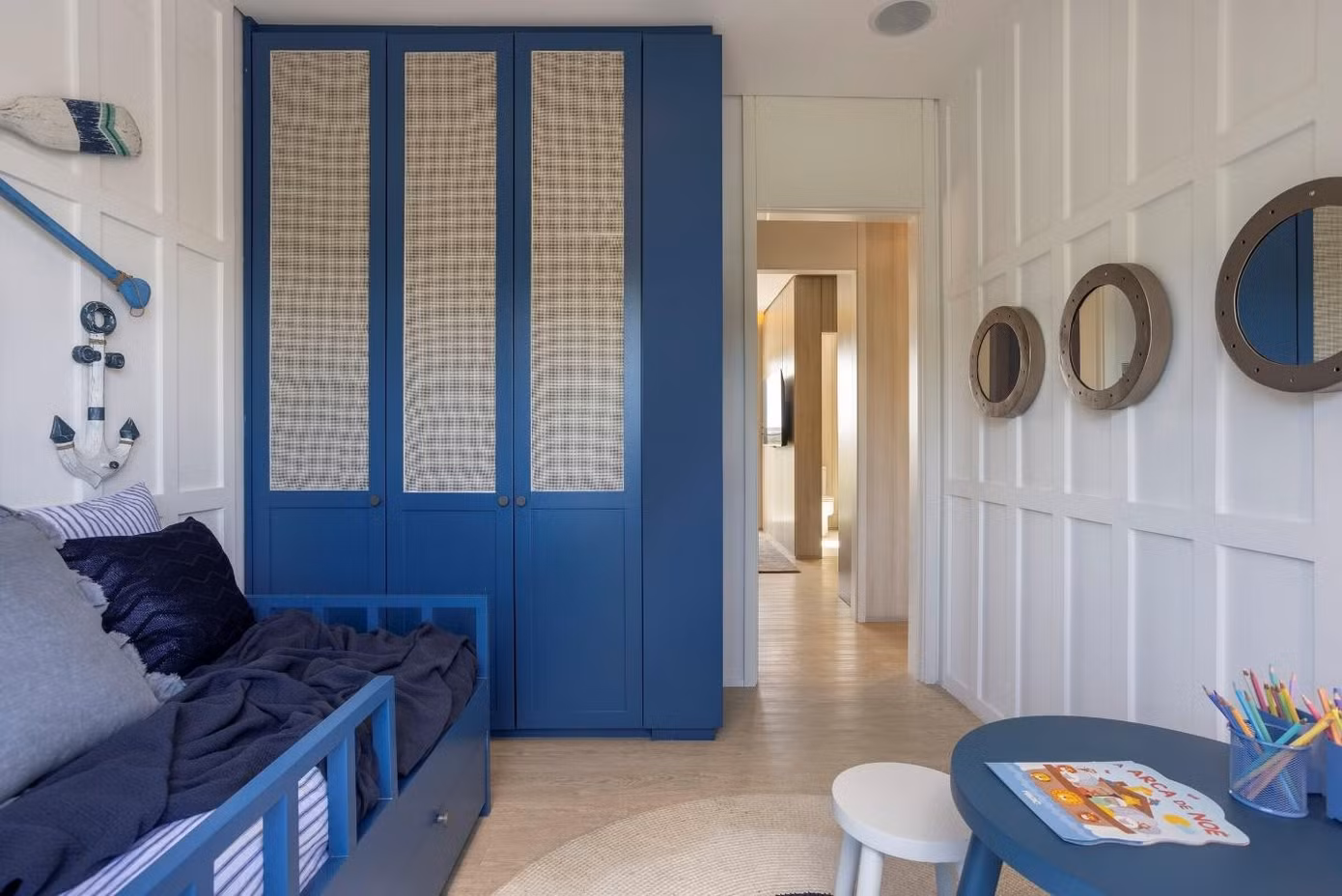 Ngôi nhà 200m2 với lưới gỗ truyền thống tạo dấu ấn riêng - 11