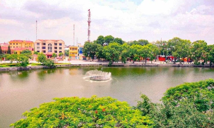 Phường Lương Tài được thành lập trên cơ sở nguyên trạng xã Lương Tài, có diện tích tự nhiên khoảng 24,69 km², được hình thành từ yêu cầu phát triển khách quan và lợi thế về vị trí địa lý của địa phương. Đặc biệt, sự xuất hiện của Dự án Cảng hàng không quốc tế Gia Bình, công trình hạ tầng trọng điểm quốc gia, đang mở ra cơ hội lớn để Lương Tài khai thác lợi thế về giao thông, mở rộng không gian phát triển thương mại - dịch vụ, logistics và các ngành kinh tế phi nông nghiệp.