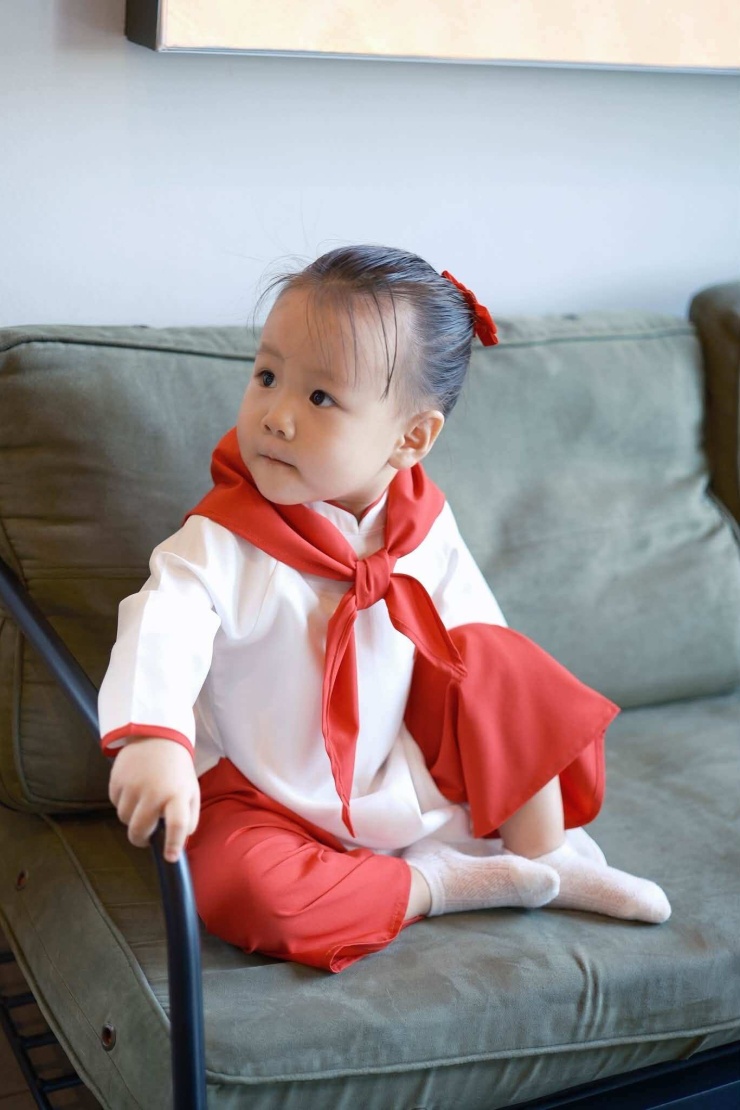 Phương Oanh tận hưởng kỳ nghỉ lễ bên cặp song sinh - 8