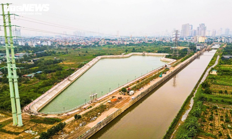 Trong khi đó, hồ Yên Nghĩa 2 tại xã An Khánh rộng khoảng 5ha, tổng vốn đầu tư 250 tỷ đồng, các hạng mục kè hồ, đường dạo và hạ tầng kỹ thuật cơ bản hoàn thiện.