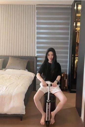 Chu Thanh Huyền từng chia sẻ hình ảnh phòng ngủ lãng mạn.