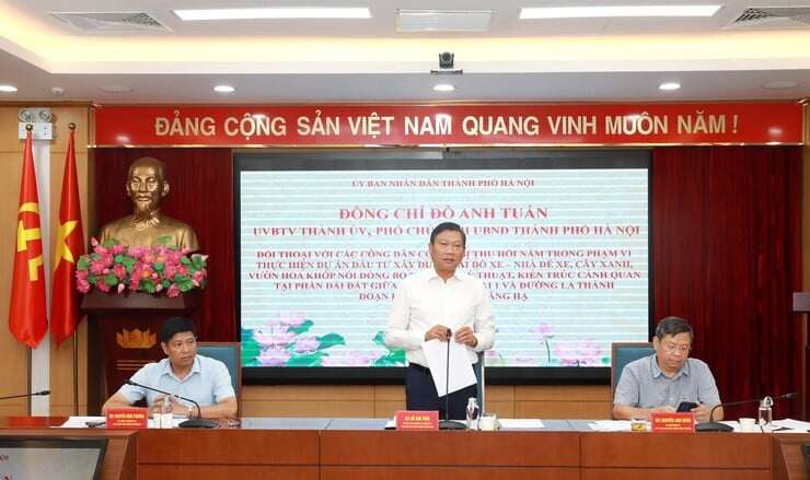 Phó Chủ tịch UBND Thành phố Đỗ Anh Tuấn tại buổi đối thoại. Ảnh: UBND TP. Hà Nội