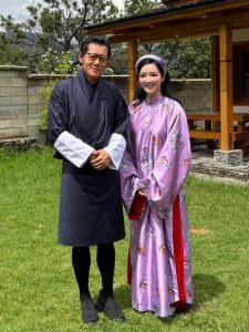 Ảnh sao 5/9: Giáng My diện kiến Quốc vương Bhutan