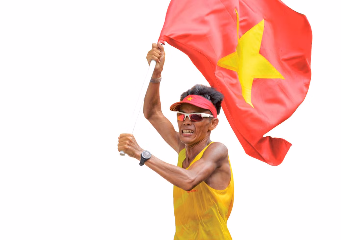 Nguyễn Văn Long trên đường về đích tại Dinh Độc Lập, TPHCM trong lần chạy bộ xuyên Việt thứ 2 năm 2024