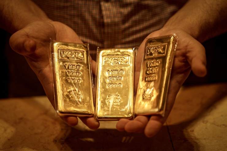 Vàng thỏi tại một cửa hàng ở Dubai, Các tiểu vương quốc Arab Thống nhất ngày 13/4. Ảnh: AFP
