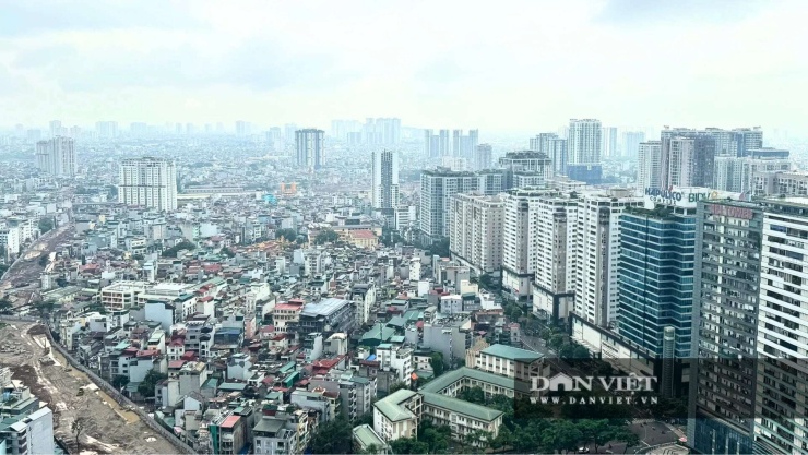 Quý 2/2026, cả nước ghi nhận hơn 100.000 giao dịch bất động sản thành công, giảm 28,5% so với quý 1/2026 và 36,3% so với cùng kỳ năm ngoái. Ảnh: Anh Văn