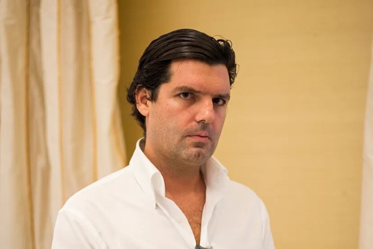Alejandro Betancourt trong bức ảnh không rõ ngày tháng. Ảnh: alejandro-betancourt.com
