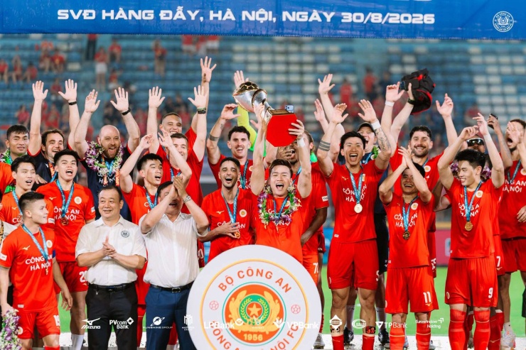 CLB CAHN có 4 cầu thủ Việt kiều dự V.League 2026/2027. Ảnh: CLB CAHN.